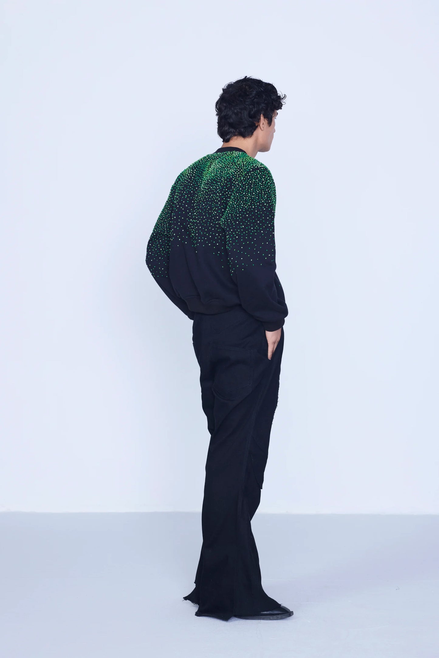 Knotanami Crewneck