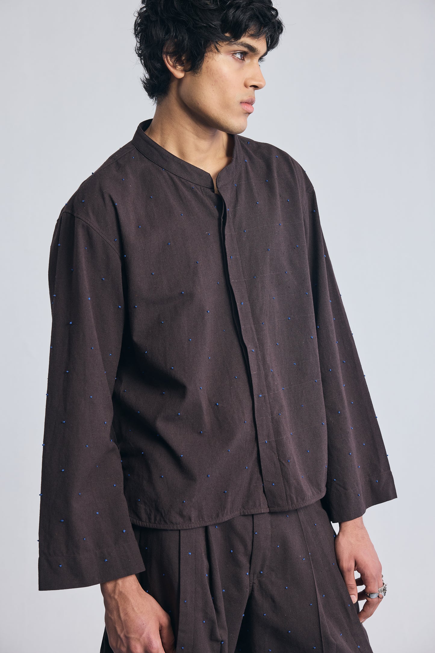 Knots Shirt – Brown Noise