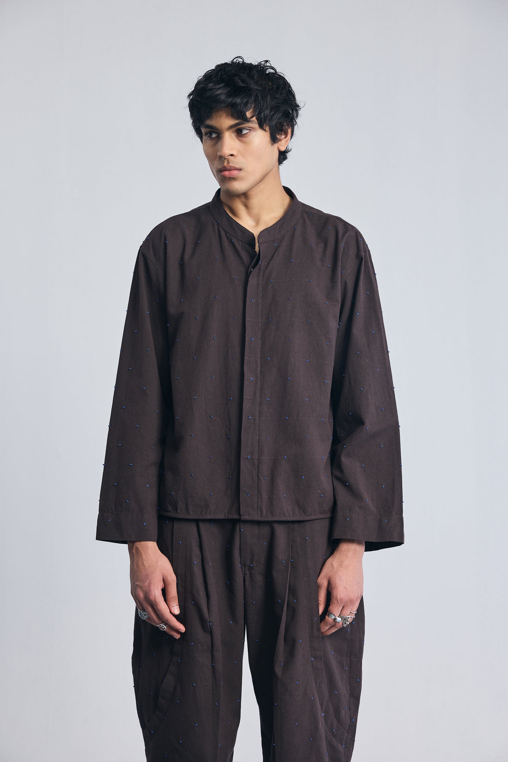 Knots Shirt – Brown Noise